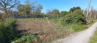  Terrain à vendre 747 m²