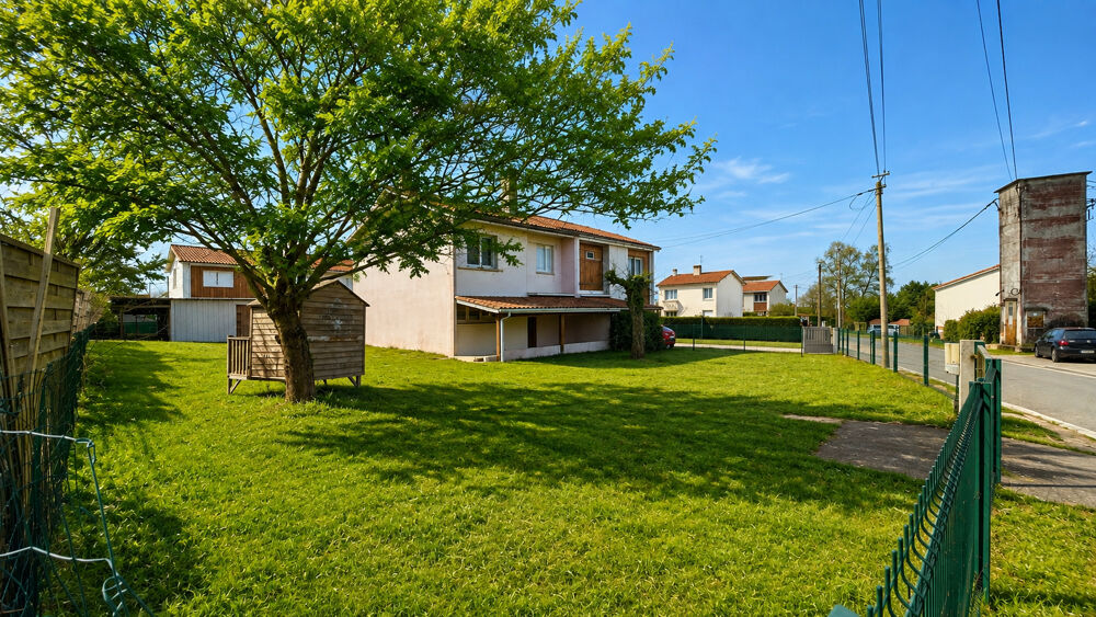 Vente Maison A VENDRE PAVILLON DE TYPE 4 AVEC GARAGE ET JARDIN - SECTEUR SAINT SAVIN Saint savin