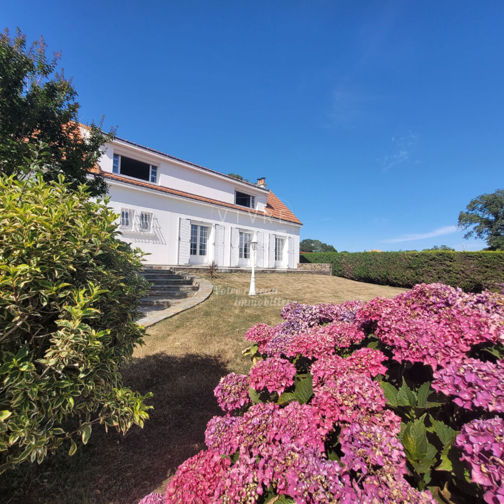 Maison 7 pièces 171 m² · à Saint Pere en Retz · 171 m² · 449 350 €