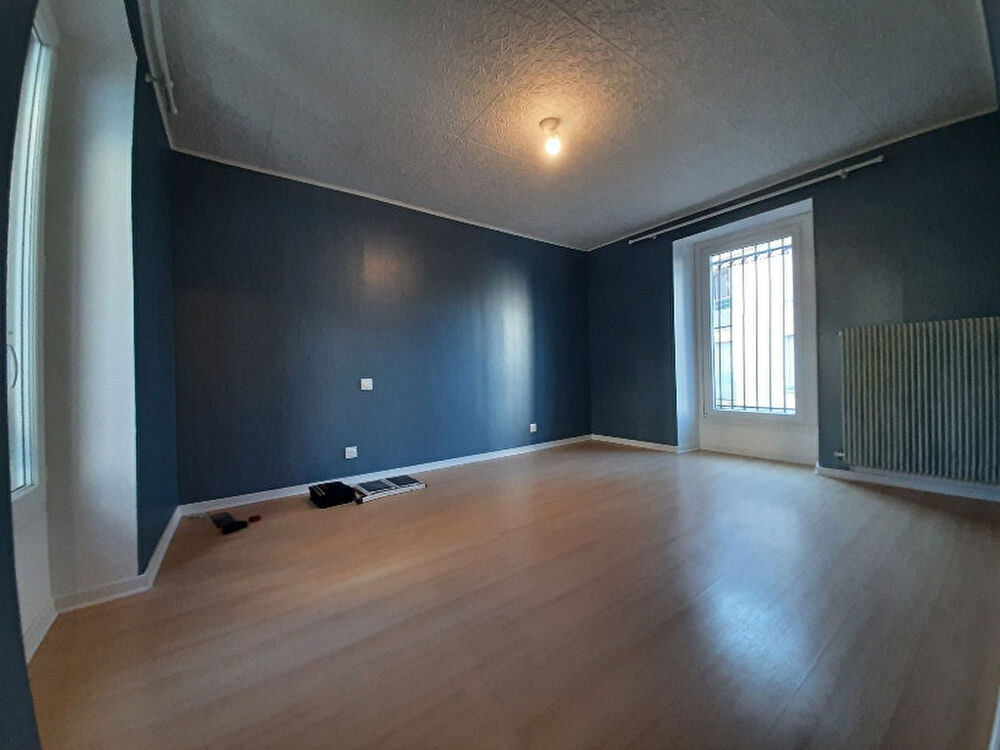 Location Appartement Dourdan coeur de ville Dourdan