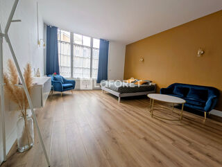  Appartement à louer 1 pièce 42 m²