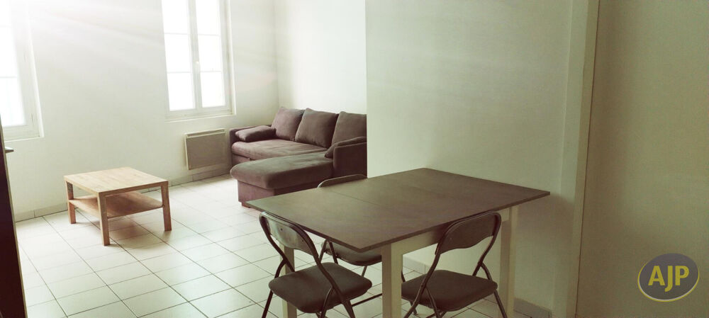 Location Appartement T1 BIS MEUBLÉ SECTEUR THEATRE SAINTES Saintes