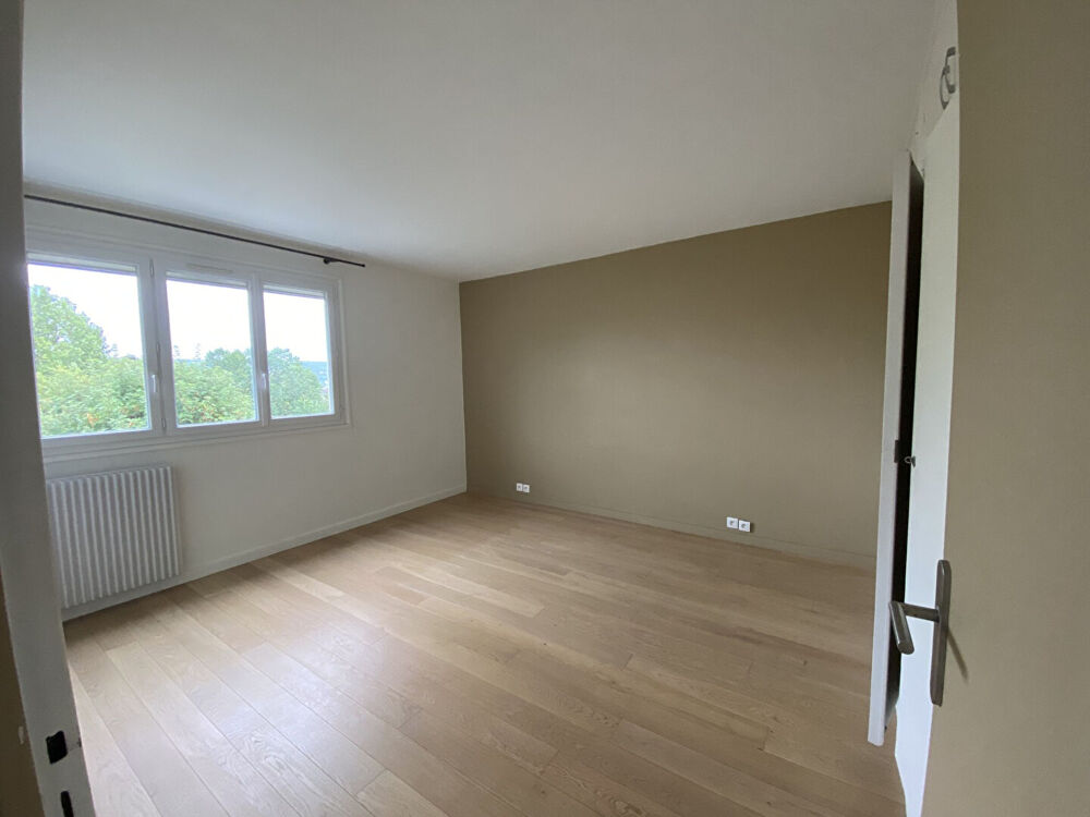 Location Appartement Beau T3 de 74m² avec balcon, Mantes la Jolie, Proximité gare Mantes-la-jolie