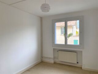  Appartement � louer 4 pi�ces 65 m�