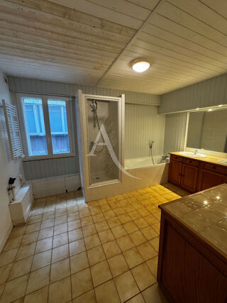  Appartement � louer 3 pi�ces 98 m�