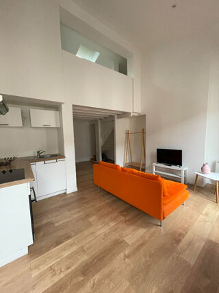  Appartement à louer 1 pièce 31 m²