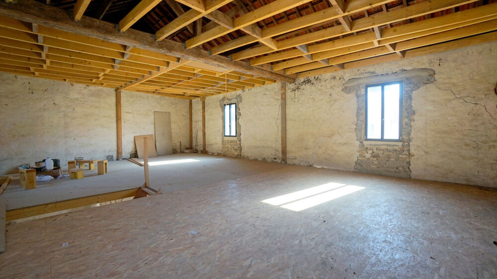 Vente Maison Maison à aménager - centre ville - 107 m² Mezieres sur seine