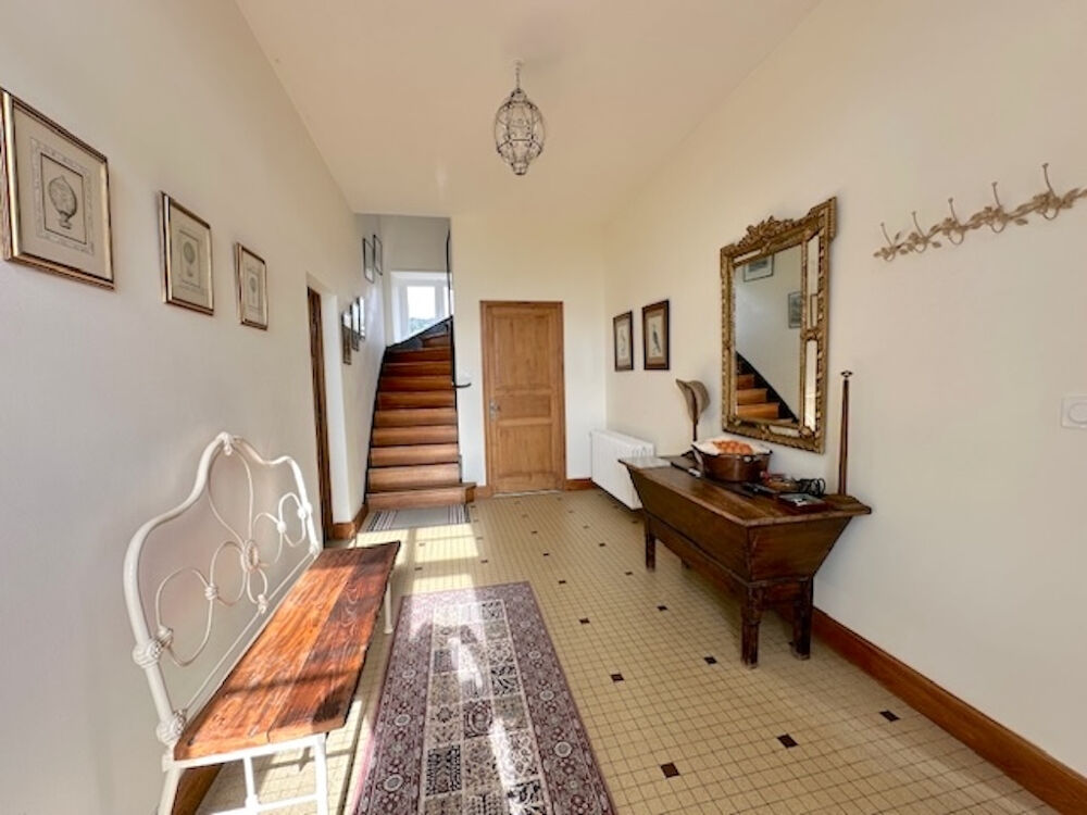 LA MANCHE A la campagne pres PONT FARCY Grand Maison en Pierre avec 4 Chambres