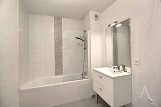  Appartement � vendre 3 pi�ces 64 m�