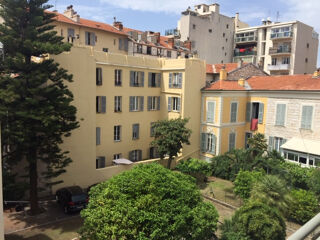 Appartement à louer 1 pièce 28 m²