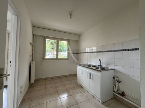  Appartement � louer 3 pi�ces 83 m�