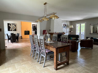  Maison  vendre 7 pices 220 m