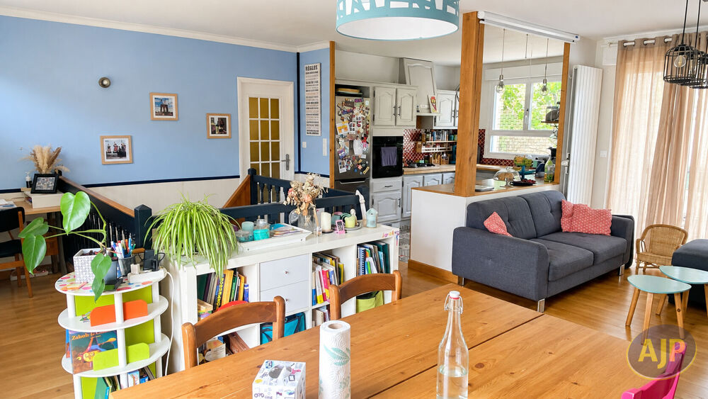 Maison Angers Village Anjou 6 pièce(s) 136 m2