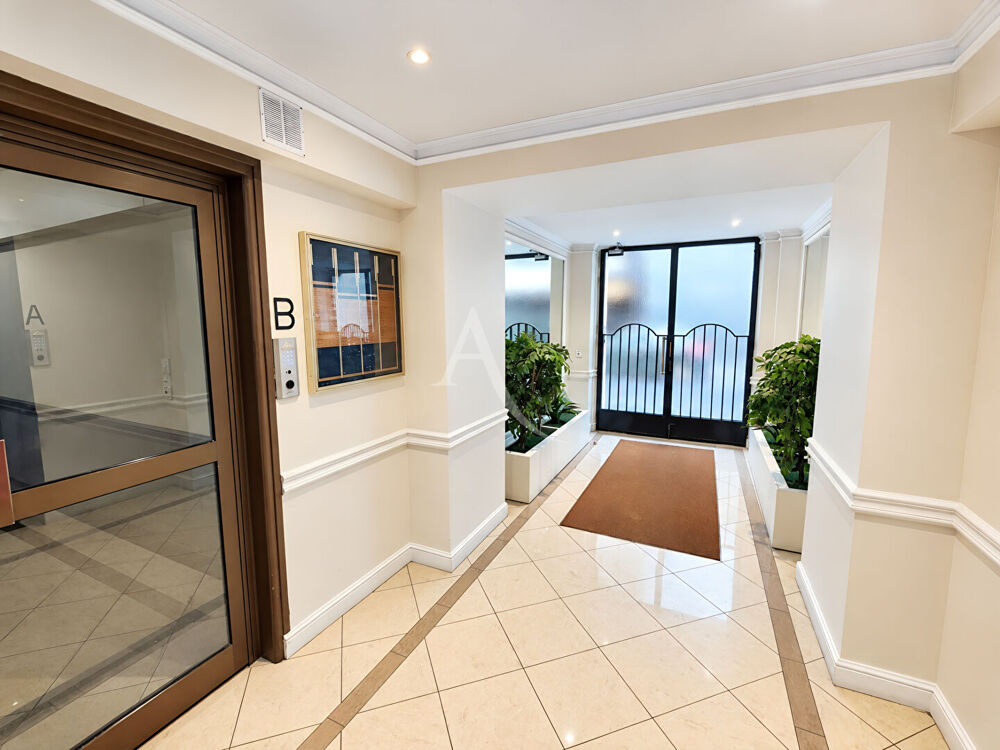 Vente Appartement ÉLÉGANT STUDIO AU PIED DU MÉTRO Paris 15