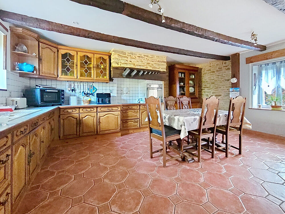 Maison Guegon 7 pièce(s) 213 m2