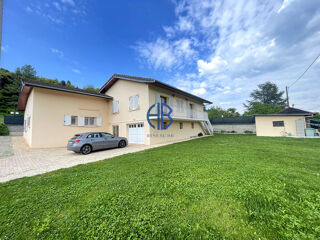  Maison  vendre 6 pices 180 m