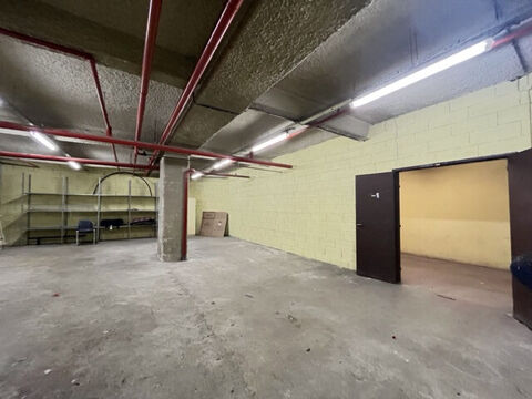 Local commercial Choisy Le Roi 83 m2 80000 94600 Choisy le roi