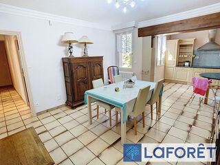  Maison � louer 6 pi�ces 209 m�