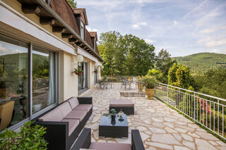  Maison à vendre 10 pièces 325 m²