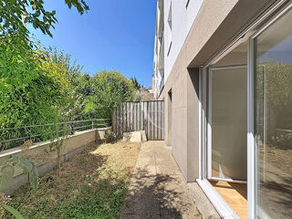  Appartement à louer 2 pièces 37 m²