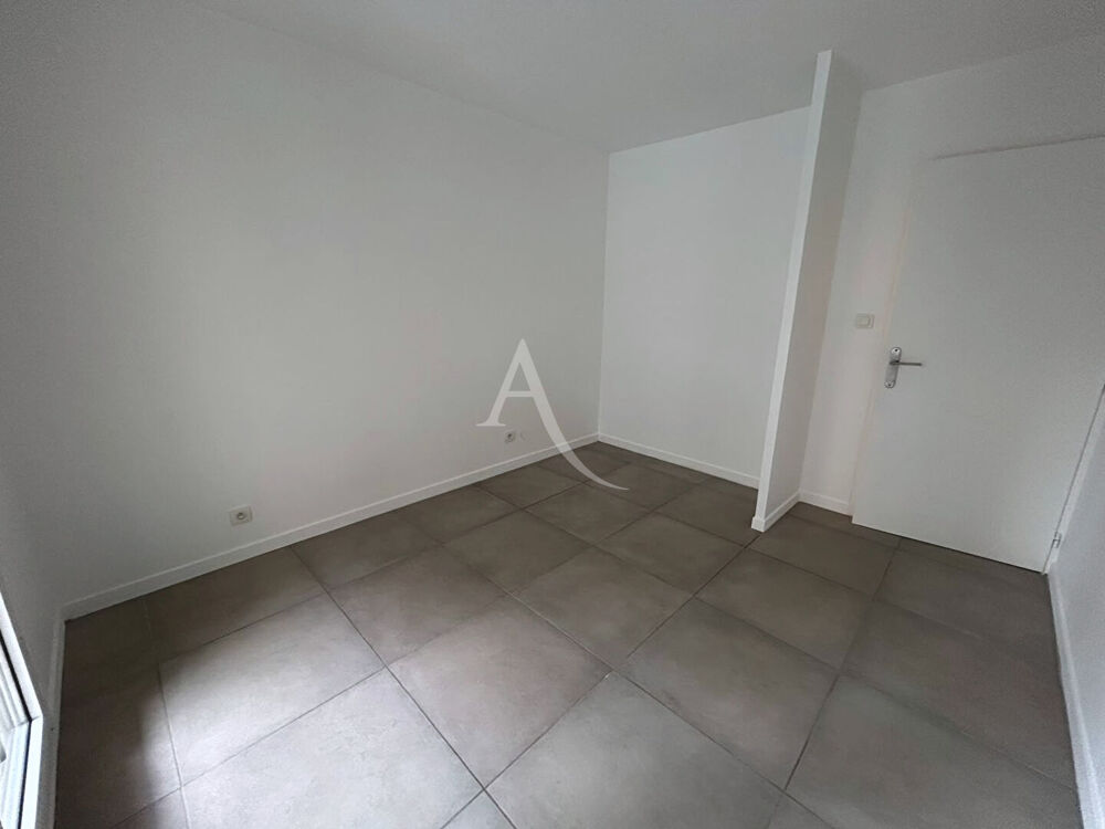 Location Appartement Appartement T2 de 45,47 m² avec balcon et garage - Étrembières Etrembieres