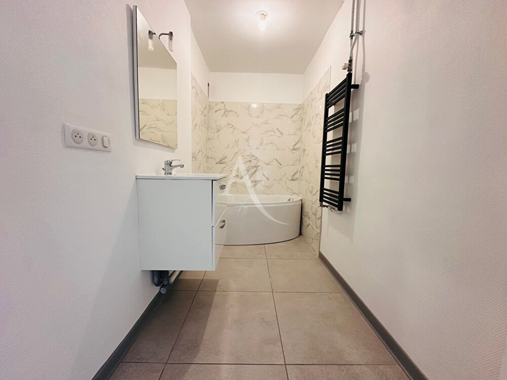 Appartement Blois 1 pièce(s) 37.81 m².