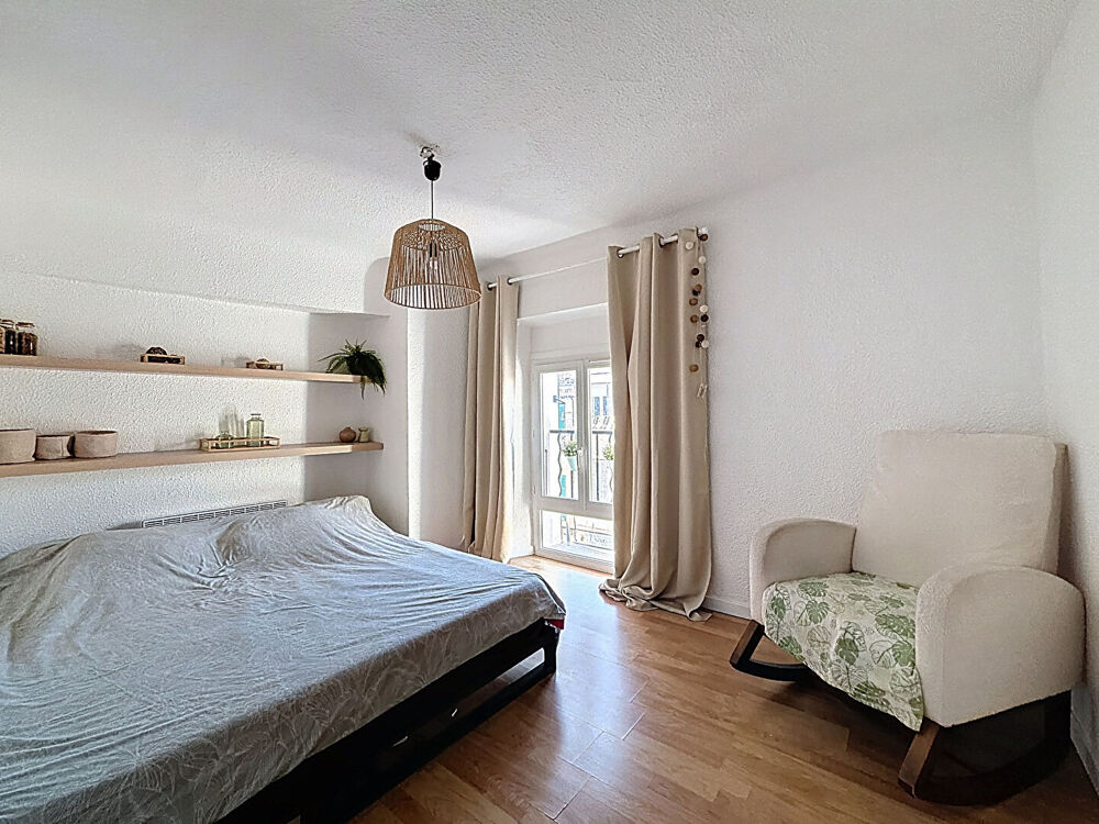 A VENDRE EXCLUSIVITE ! GRAND APPARTEMENT T2 bis / 3 pièces de 60m² - Proche des commodités !