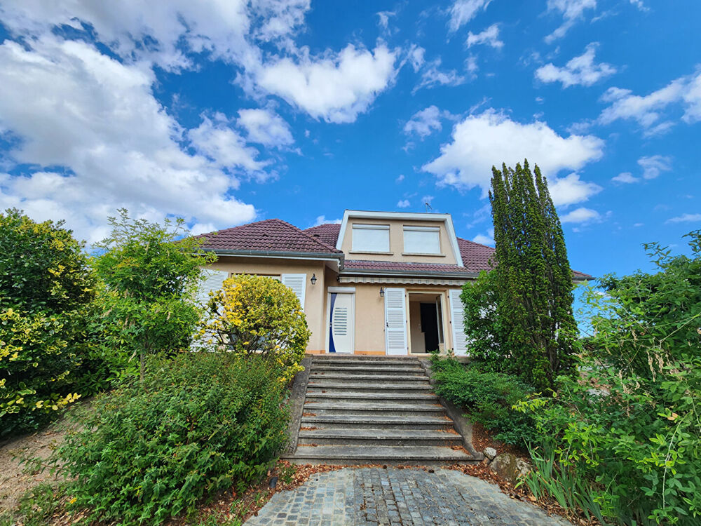Maison Ecotay L Olme 5 pièce(s) 145m²