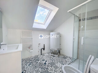  Appartement à louer 3 pièces 61 m²