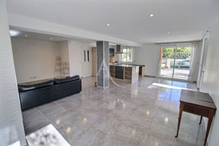  Maison à vendre 10 pièces 270 m²