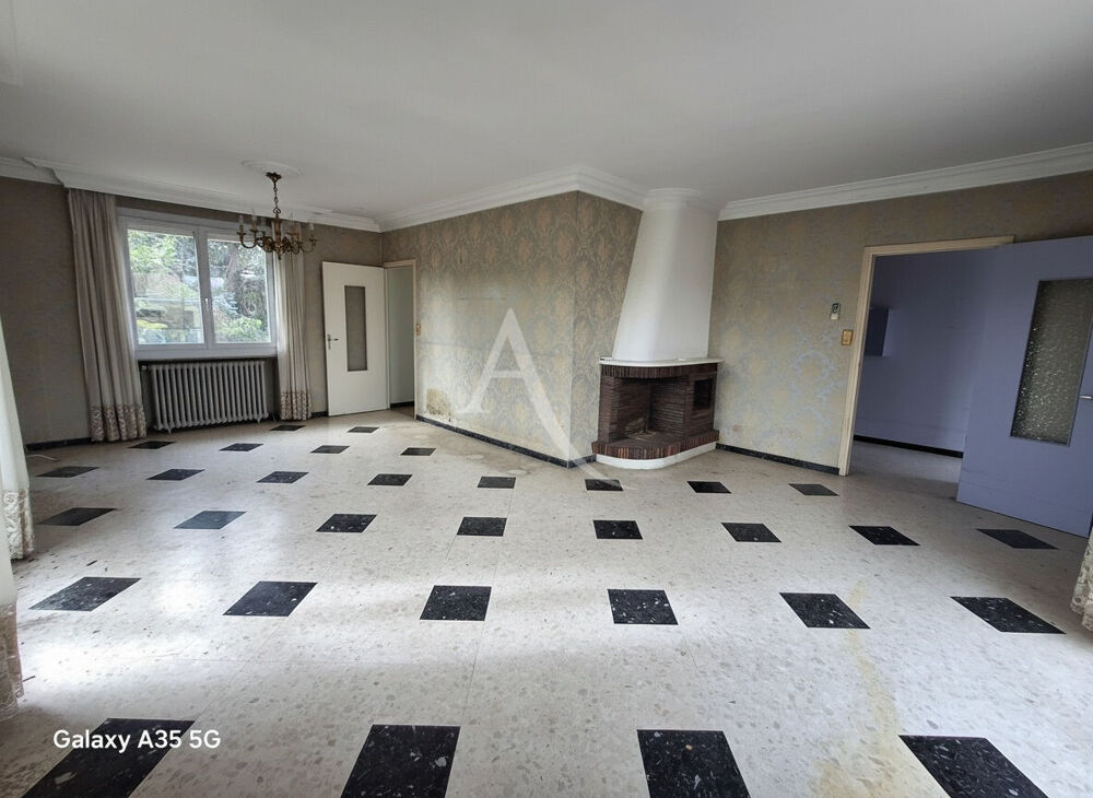 Maison L Isle Jourdain 162 m² sur 2300 m² de terrain