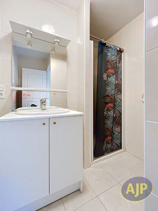  Appartement à louer 3 pièces 63 m²