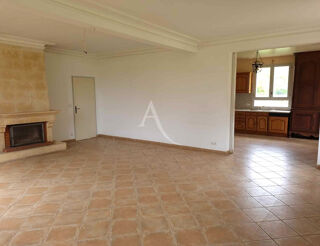  Maison à louer 4 pièces 124 m²