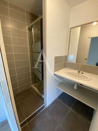  Appartement à louer 1 pièce 17 m²