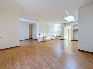  Appartement à louer 2 pièces 55 m²