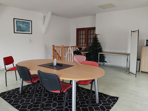 Local commercial Doue En Anjou 3 pi&egrave;ce(s) 95.33 m2 495 49700 Doue en anjou