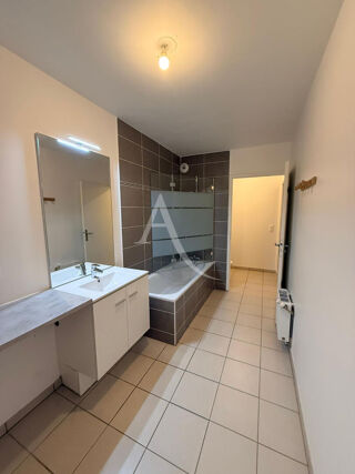  Appartement à louer 2 pièces 46 m²