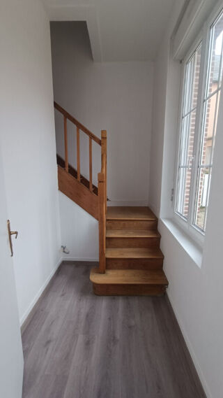  Appartement à louer 3 pièces 53 m²
