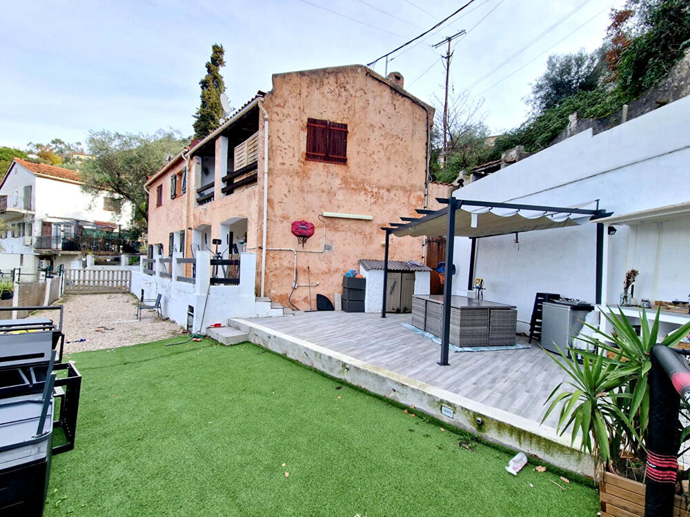 Vente Immeuble CASTAGNIERS ? ENSEMBLE IMMOBILIER DE 4 APPARTEMENTS Castagniers