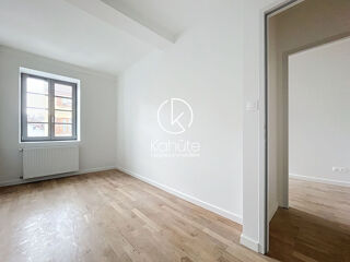  Maison  louer 8 pices 228 m