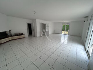  Maison à louer 5 pièces 134 m²