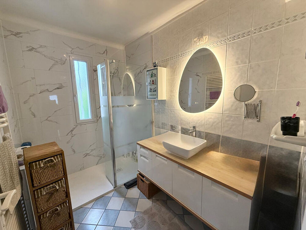 Maison individuelle avec piscine secteur Crêt de Loup St Etienne