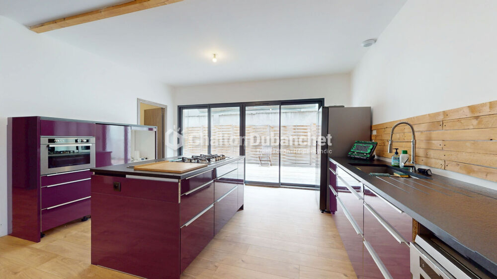 Vente Maison ROANNE - LOFT de 165 m² habitable - 130 m² de dépendance Roanne