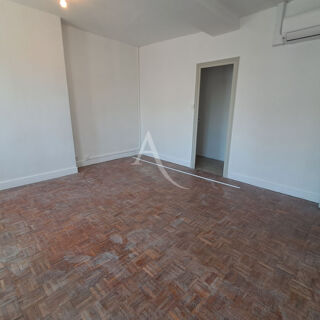  Appartement à louer 4 pièces 73 m²