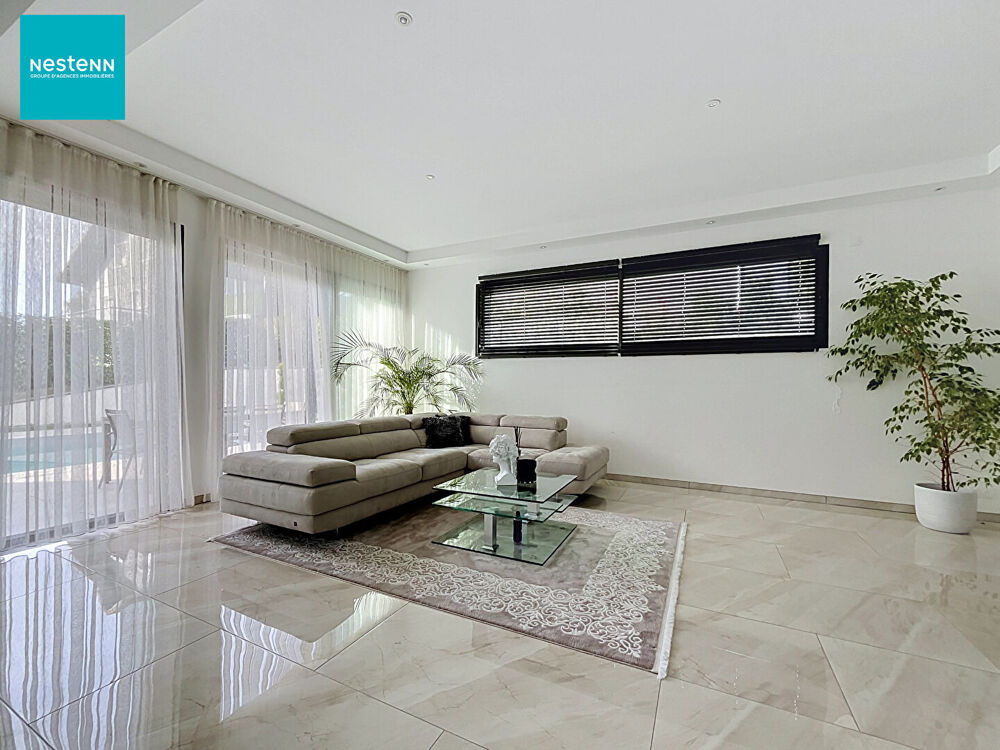 EPAGNY METZ-TESSY _ Maison contemporaine de 175 m², avec piscine, jardin et sous-sol complet avec garage, à vendre