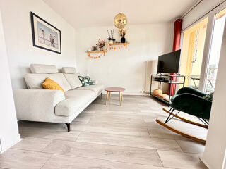  Appartement à louer 4 pièces 76 m²