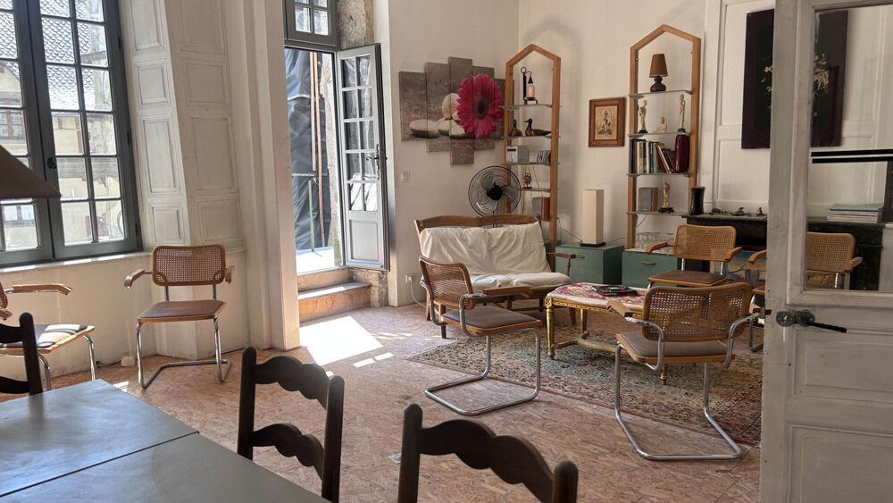 Aveyron : Hôtel particulier du XVIIe siècle à réinventer Potentiel 360 m²