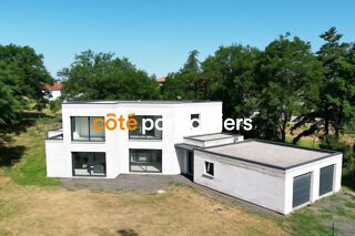  Maison  vendre 5 pices 195 m