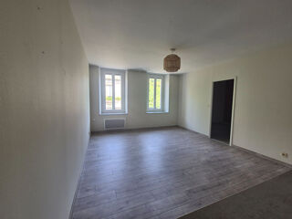  Appartement à louer 2 pièces 57 m²