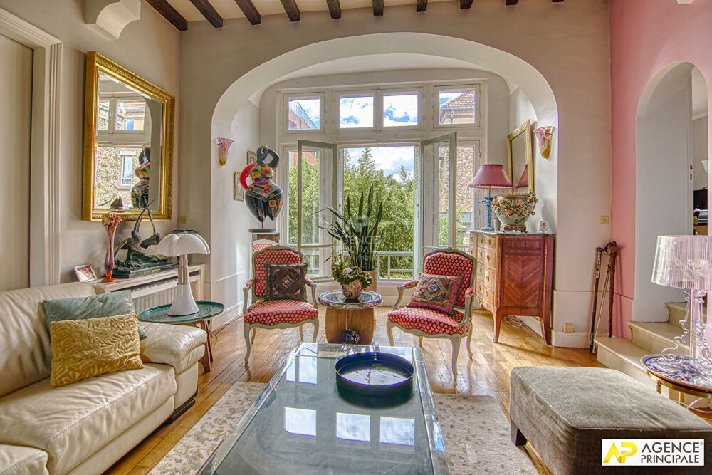 Maison 8 pièces 290 m² · à Versailles · 290 m² · 2 390 000 €